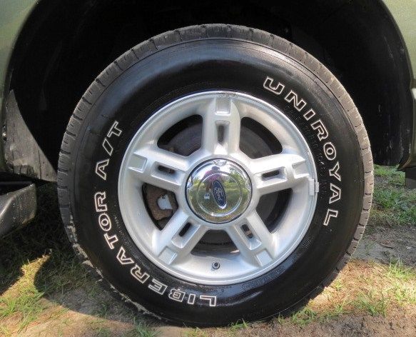 Ford Explorer 2004 photo 24