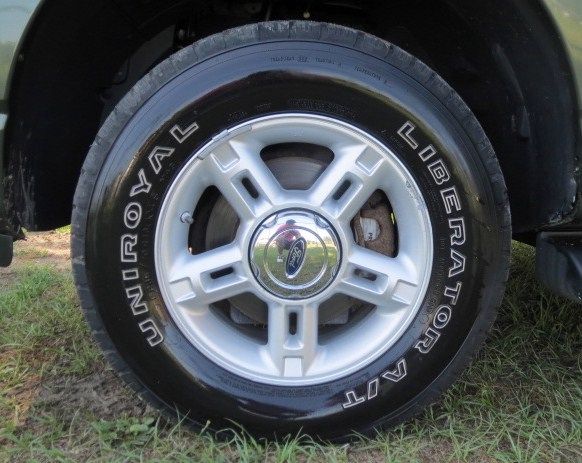 Ford Explorer 2004 photo 27