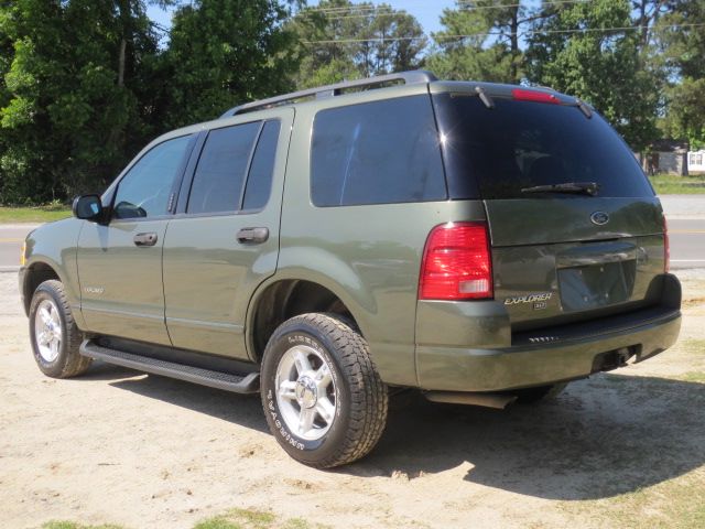 Ford Explorer 2004 photo 31