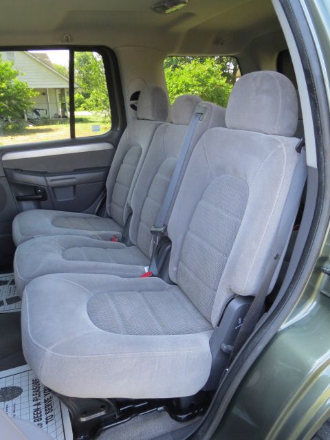 Ford Explorer 2004 photo 35