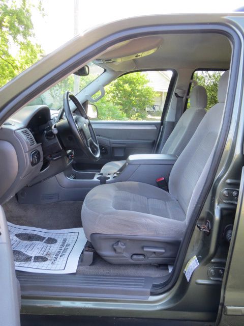 Ford Explorer 2004 photo 49