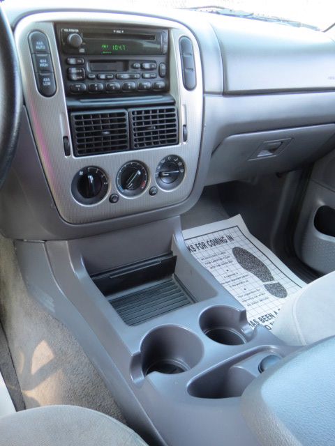 Ford Explorer 2004 photo 53