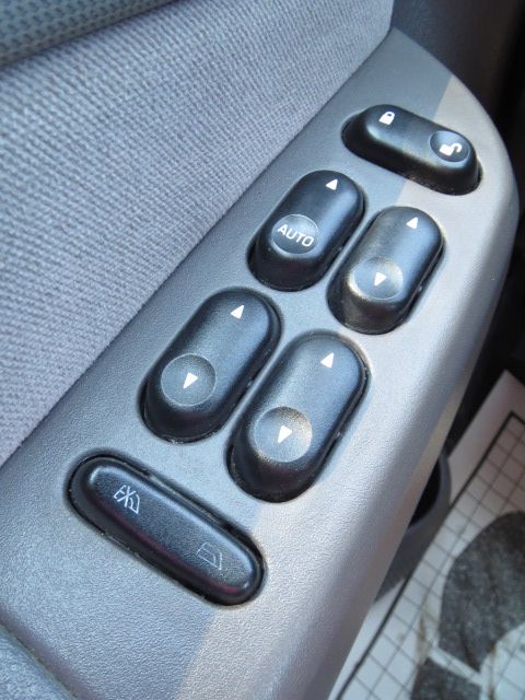 Ford Explorer 2004 photo 61