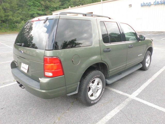 Ford Explorer 2004 photo 9