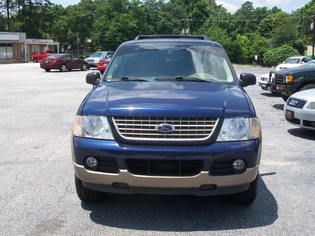 Ford Explorer 2004 photo 3
