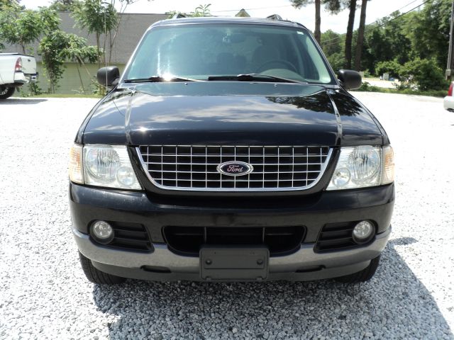 Ford Explorer 2004 photo 1