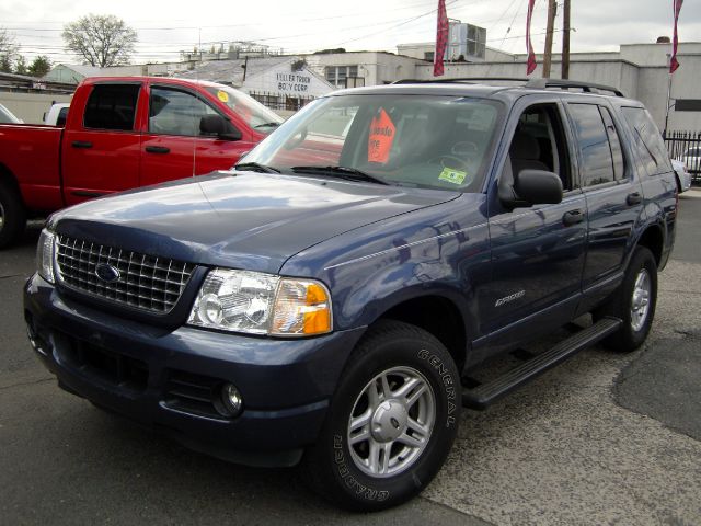 Ford Explorer 2004 photo 4
