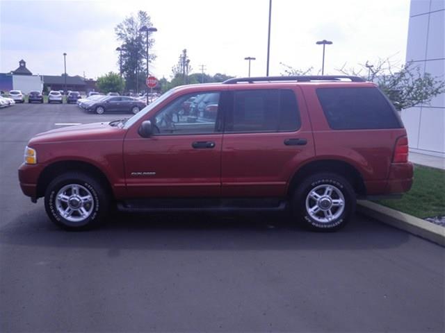 Ford Explorer 2004 photo 1
