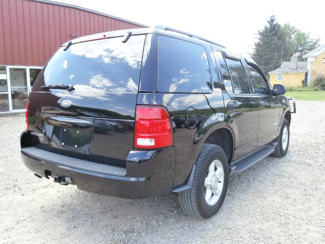Ford Explorer 2004 photo 4