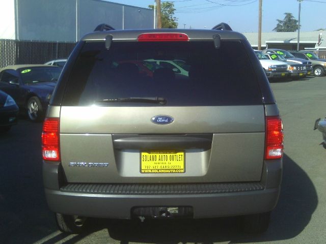 Ford Explorer 2500 4WD SUV