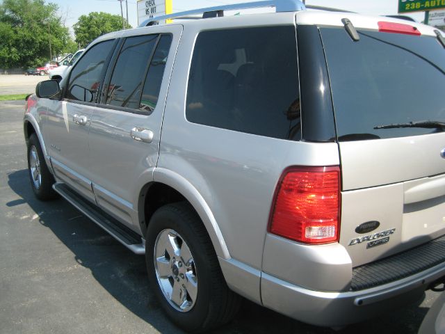 Ford Explorer 2004 photo 4
