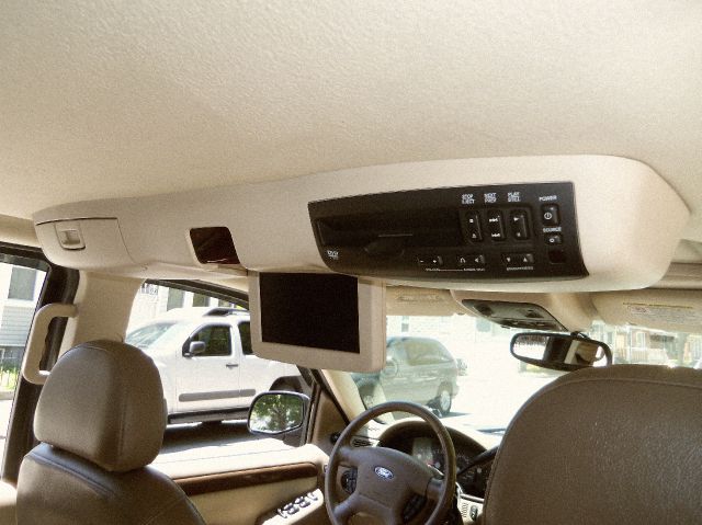 Ford Explorer 2004 photo 16