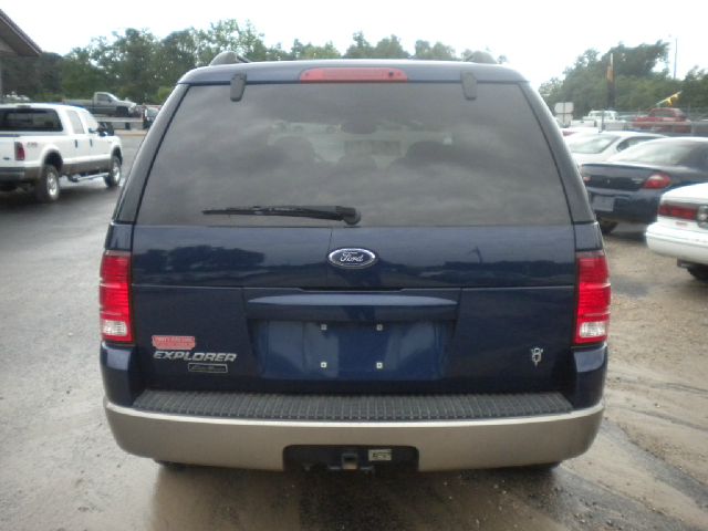 Ford Explorer 2004 photo 2