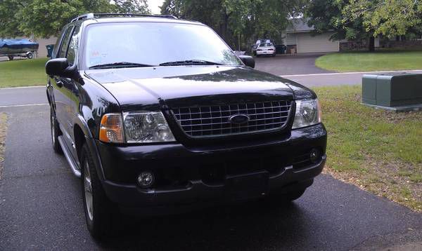 Ford Explorer 2004 photo 1