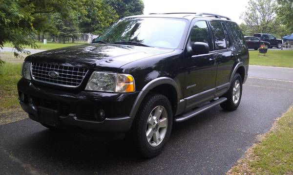 Ford Explorer 2004 photo 4