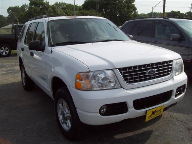 Ford Explorer 2004 photo 3