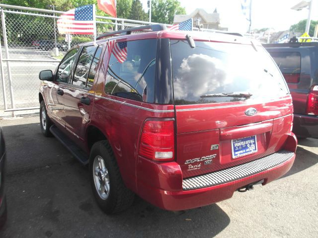 Ford Explorer 2004 photo 2