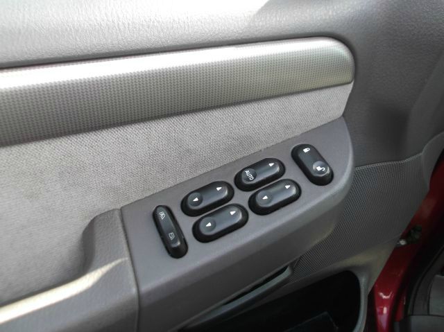 Ford Explorer 2004 photo 4