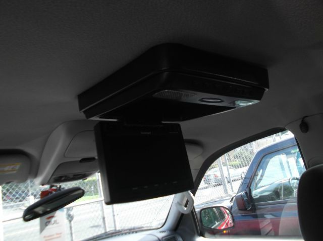 Ford Explorer 2004 photo 8