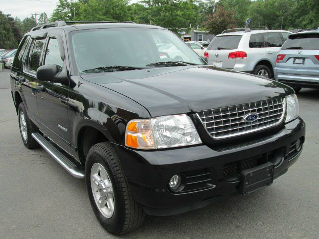 Ford Explorer 2004 photo 4