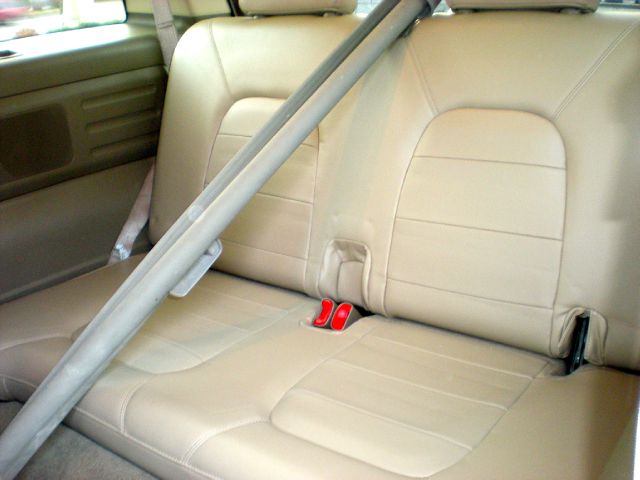 Ford Explorer 2004 photo 4