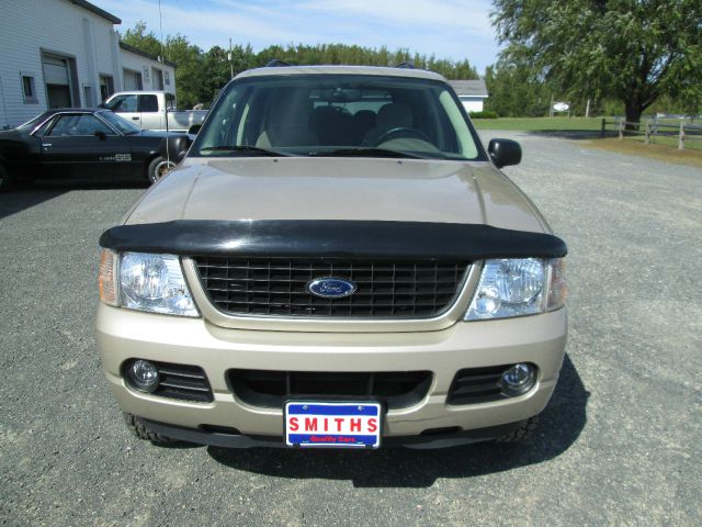 Ford Explorer 2004 photo 2