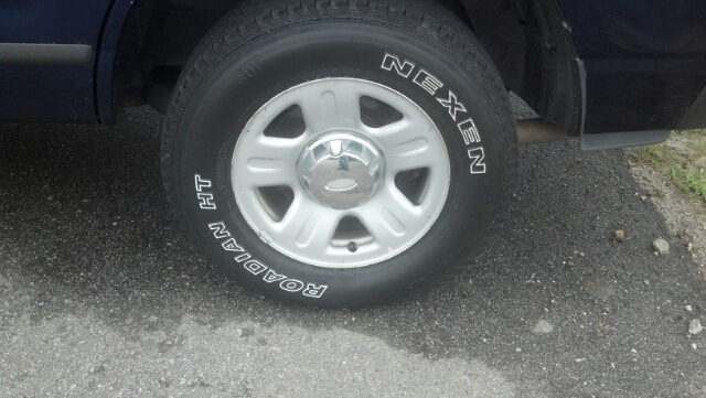 Ford Explorer 2004 photo 1