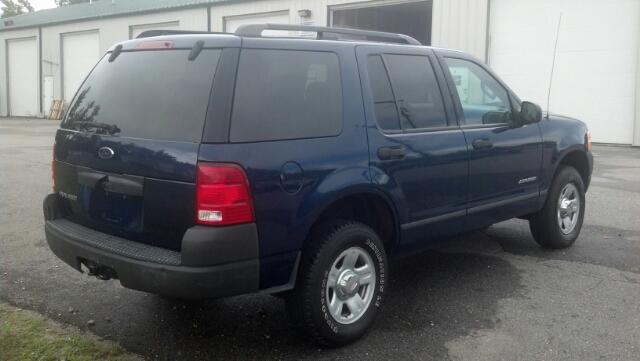 Ford Explorer 2004 photo 8