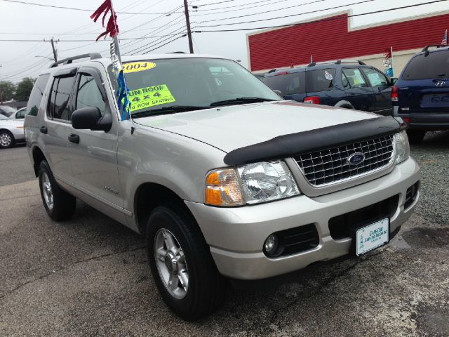 Ford Explorer 2004 photo 4
