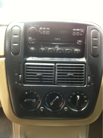 Ford Explorer 2004 photo 5