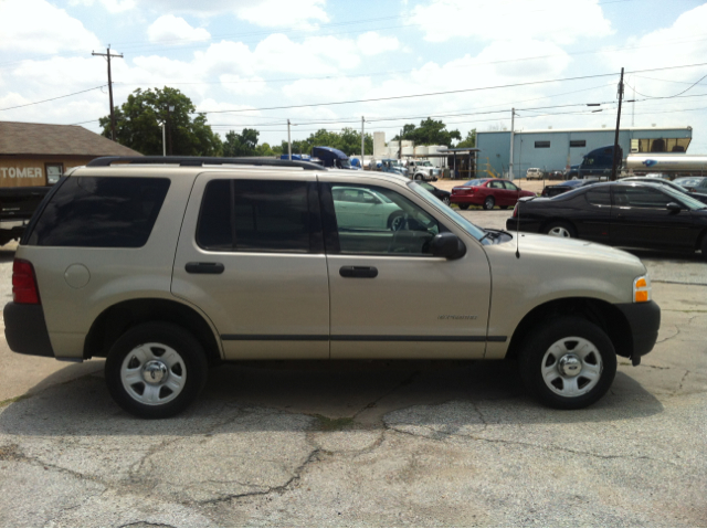 Ford Explorer 2004 photo 7