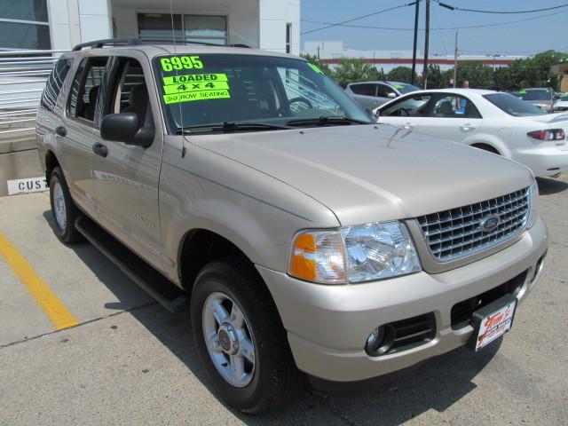 Ford Explorer 2004 photo 1