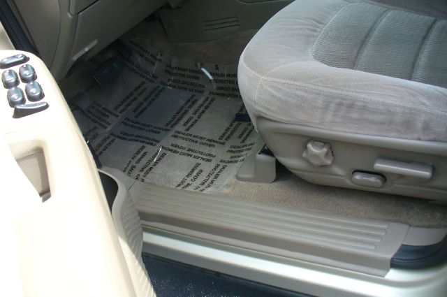 Ford Explorer 2004 photo 10