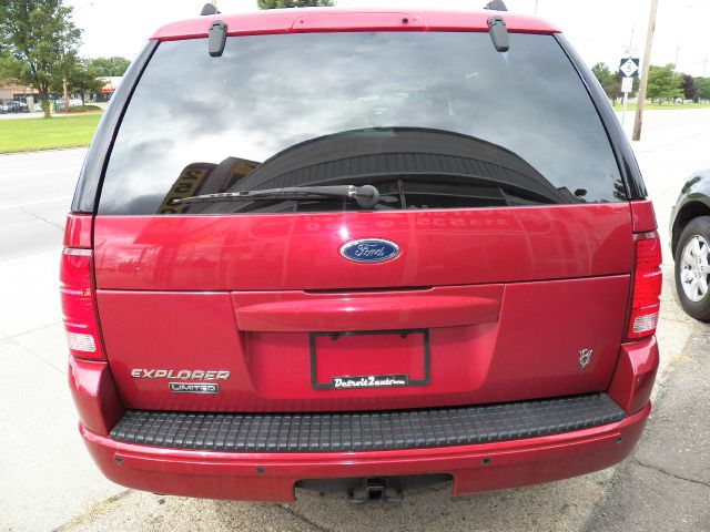 Ford Explorer 2004 photo 3