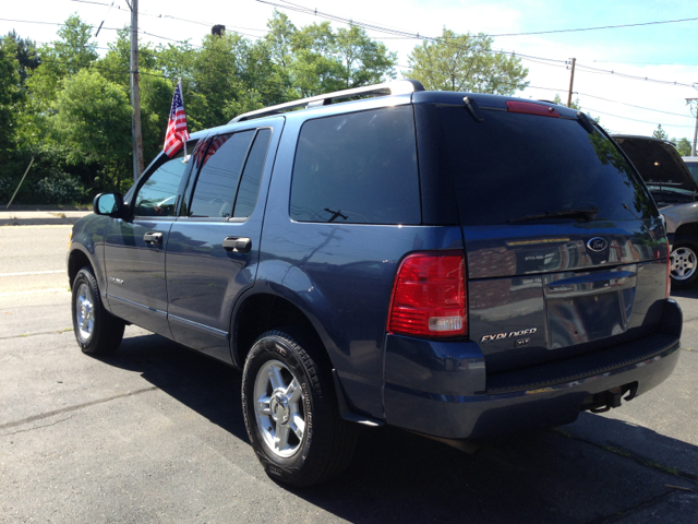 Ford Explorer 2004 photo 5