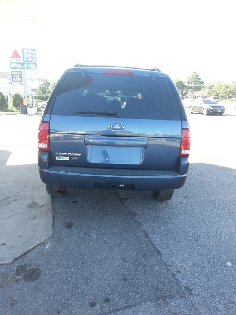 Ford Explorer 2004 photo 4