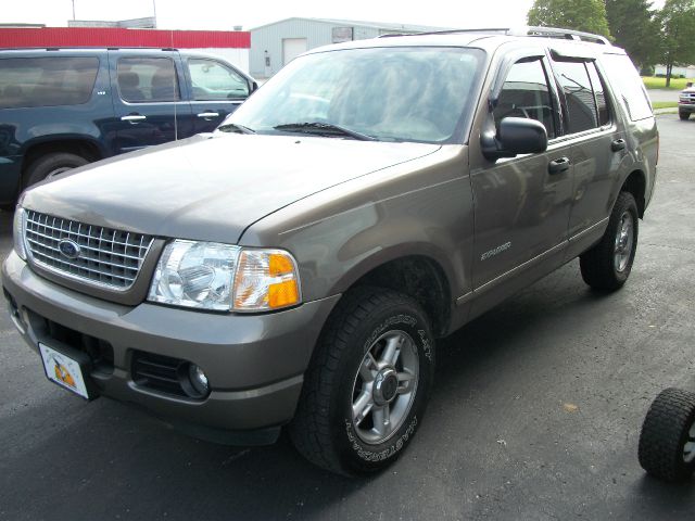 Ford Explorer 2004 photo 2