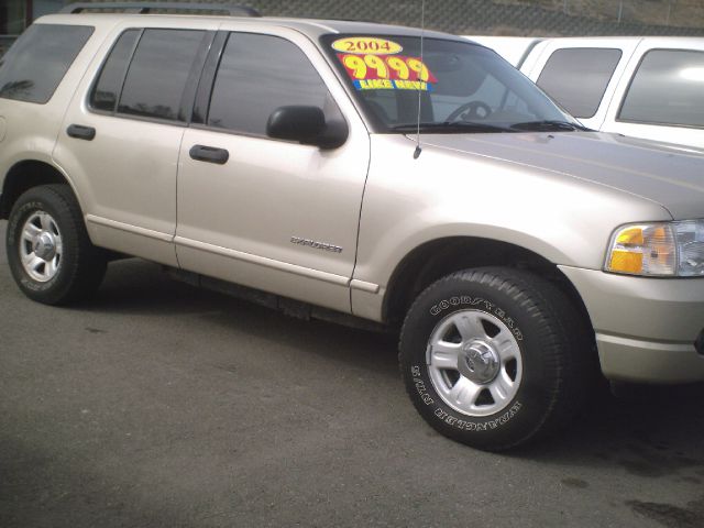 Ford Explorer 2004 photo 1