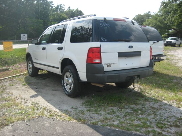 Ford Explorer 2WD Ext Cab Manual SUV