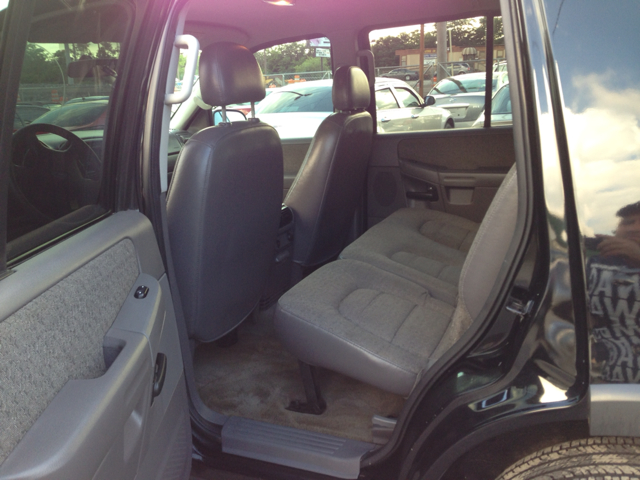 Ford Explorer 2004 photo 12