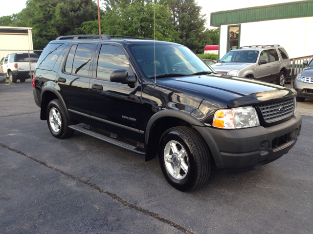Ford Explorer 2004 photo 16