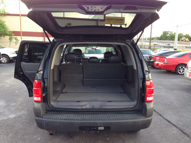 Ford Explorer 2004 photo 9