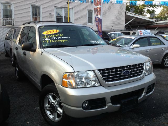 Ford Explorer 2004 photo 4