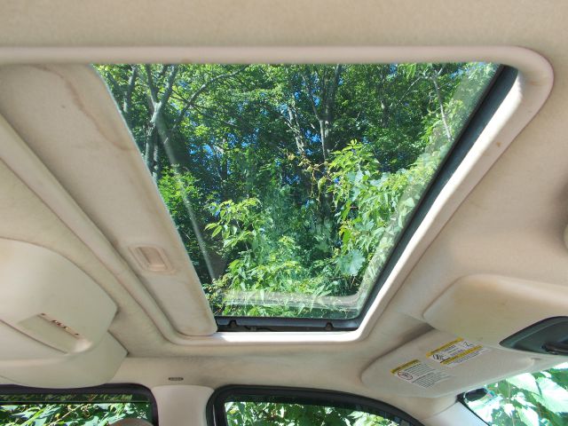 Ford Explorer 2004 photo 1