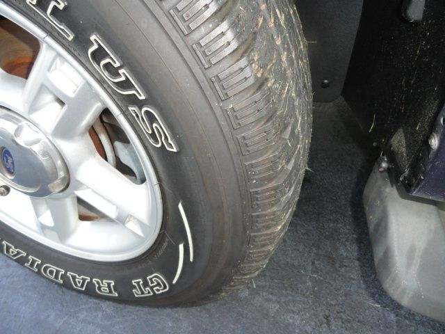 Ford Explorer 2004 photo 11