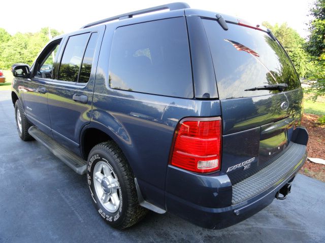 Ford Explorer 2004 photo 14