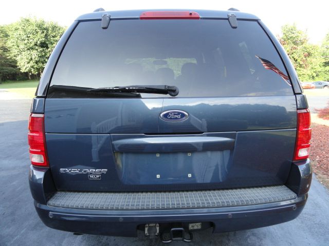 Ford Explorer 2004 photo 18