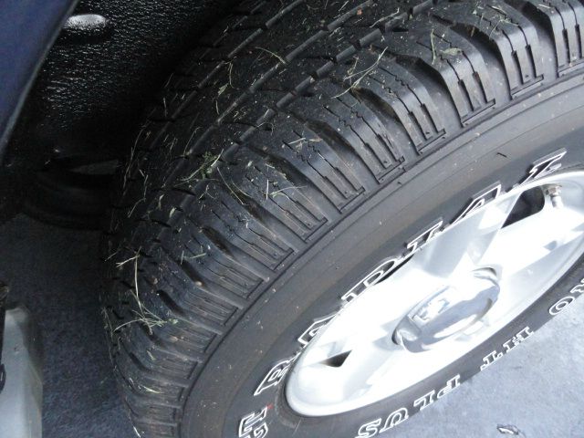 Ford Explorer 2004 photo 21