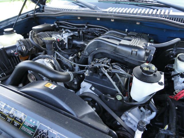 Ford Explorer 2004 photo 23