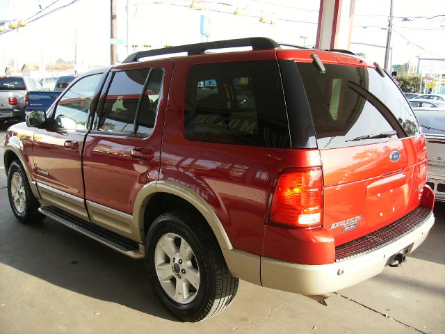 Ford Explorer 2005 photo 3